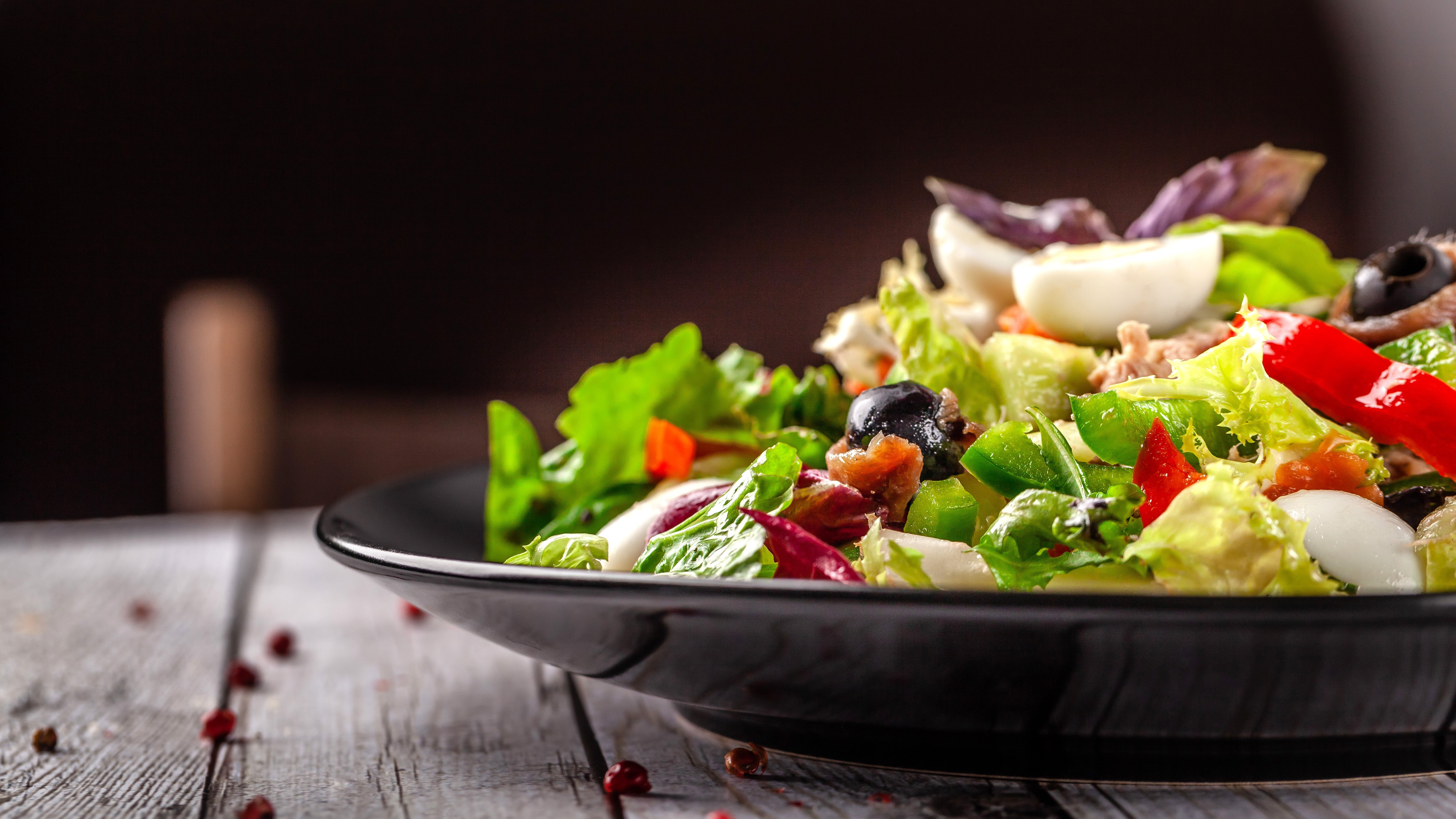 Salad With Sesame Dressing